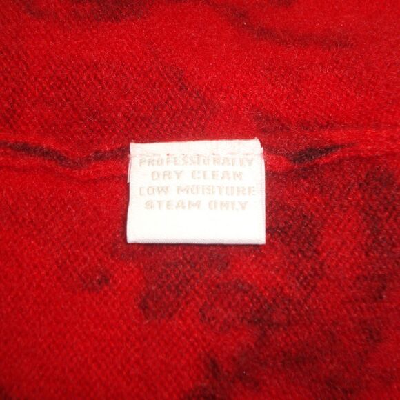 Charter Club 2-Ply Cashmere Red Black Floral V-Neck Sweater Size L - Picture 6 of 6